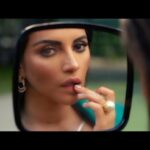 Shama Sikander Instagram - Mystery!! Yes it's true I'm an unsolved mystery. It's very difficult to solve me but it's very easy to solve me too.... 🎥Videographer :- @nikhil.p.sawant MakeUp & Hair:- @swatidedhia_makeup