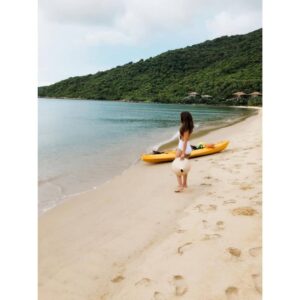 Shama Sikander Instagram - 🏖 Beach.... Sand.... and me =Total Bliss....🥰🥰🥰😇😇😇 . . #beach #travel #summer #sea #nature #sunset #love #photography #beachlife #ocean #sun #photooftheday #instagood #beautiful #travelphotography #vacation #picoftheday #sky #waves #sand #fashion #beachvibes