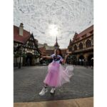Shama Sikander Instagram - Alice in wonderland.....🥰🥰 .when the sky was happy and showering its abundance 😇😇😇 . #fairytale #disney #fairy #love #adventure #magical #beautiful #princess #nature #beauty #holiday #days #smile #travel #vacation #actorlife #traveltheworld