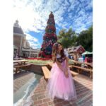 Shama Sikander Instagram - Alice in wonderland.....🥰🥰 .when the sky was happy and showering its abundance 😇😇😇 . #fairytale #disney #fairy #love #adventure #magical #beautiful #princess #nature #beauty #holiday #days #smile #travel #vacation #actorlife #traveltheworld