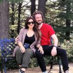 Shama Sikander Instagram - They say Nature heals you. They certainly don’t lie….😇♥️ @jamesmilliron . . . #chail #shimla #mountain #nature #love #trees #weather #happiness💕 #jamsham #cute #moments #blessed #shamasikander #shamasikanderreels #reelsinstagram #reelitfeelit #reelsvideo Chail, Himachal Pradesh