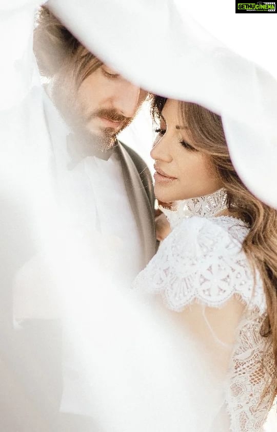 Shama Sikander Instagram - Here’s a glimpse into the magical world we created as we joined together in love. And since love was at the core, it was magical, powerful, spiritual, supernatural, majestic, and pure. In fact, It transcended our expectations. We hope that you experience the same joy while watching it as we did by living it 😇♥️ . . @jamesmilliron . . From our hearts to yours. ♥️ Title: DOTS OF DESTINY A Big Thank you to everyone who made our dream come alive so beautifully….. Shot By:- @theweddingstory_Official Make Up By:- @kanika.world Hair By:- @hairbyrajabali Designers:-@millanova @niveditasaboocouture @souniagohil @lior_charchy_bridal Wedding planning:- @noureenmorani @karansoorma Wedding invitation:- @puneet_gupta_invitations p.r:- @shimmerentertainment @lathiwalatasneem @namita_rajhans_ . . #jamsham #shoot #journey #togetherness #love #life #happiness💕 #blessed #gratitude #weddingstory #trailor #weddingvideo #wedding #celebritywedding #shamasikander #jameilliron #powercouple