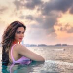 Shama Sikander Instagram - Just Feel ♥️ . . . #beautiful #me #view #nature #weather #ocean #photooftheday #love #lifestyle #happiness💕 #gratitude #blessed #shamasikander