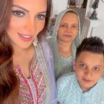 Shama Sikander Instagram - #EIDMUBARAK TO EVERYONE ….😇 #eid #festival #festivities #india #family #celebration