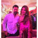 Shama Sikander Instagram - Had an Amazing time with some some really eminent personalities of our country… Indeed an affair to remember Thank you @abhishek_as_it_is @vikaaskanoi for making us a part of such a beautiful evening many Congratulations to your Entire family from us♥️ . . . #lastnight #newdelhi #celebration #wonderful #amazing #evening #eminent #personalities #familylikefriends #shamasikander New Delhi