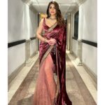 Shama Sikander Instagram - INAYAT….😇☺️🥰 . . Wearing 👗:- @sabyasachiofficial Makeup💄:- @niketa.kaur . . . #love #red #indianwear #lifestyle #photoshoot #makeup #actorslife #photooftheday #gratitude #positivevibes #loveyourself #shamasikander New Delhi
