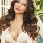 Shama Sikander Instagram – Soul Full of Sunshine 🌅

Magazine @facemag.in

Celebrity -Shama Sikander @shamasikander
Fashion Deputy Editor-Khushboo Rajoriya @styledby_khushboorajoriya
Fashion Co Ordinator-Neha Kumar @theglamchic15

Photographer-Harsh Dalal @harshd_photography
Videographer-Jay Dodia @jaydodia0786
Assisted by-Pratik Dodia @pratikdodia7
Retoucher- Arjun @view_of_retoucher

Makeup artist -Kanika Gupta @kanika.world
Assisted-Priyanka Anand @anandpriyankamua

Stylist-Ruchi Kapoor @ruchikapoor
Assisted by-Kriti Baid @baidkriti

Hairstylist- Seema Mane @hairbyseema
Assisted by- Shivani kakka @shivanikakka_

Outfits : @Ranbirmukherjeeofficial

Footwear-@paioshoes

Location -ITC Maratha @itcmaratha Mumbai

Artist Reputation management @shimmerentertainment
@lathiwalatasneem
@namitarofficial

PR/Shoot Managed by –
@akshatamanikpurkar Mumbai, Maharashtra