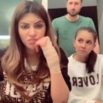 Shama Sikander Instagram – Kya kar Lenge ???? @jamesmilliron @sarah__gesawat_ 
.
.
#comedyvideos #comedytrend #viralvideos #kyakarlenge #funny #crazy #reelsvideo #reelkarofeelkaro #reelitfeelit #trending #shamasikanderreels #shamasikander #explore Mumbai, Maharashtra