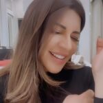 Shama Sikander Instagram - This one is dedicated to allll my crazy fans out there… i love you so much and I’m sooo grateful for your forever love forever …♥️♥️♥️♥️ #fan #myfan #bollywood #actor #bollywoodsongs #romantic #lovers #aashiq #loveyou
