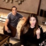 Shama Sikander Instagram - Every mans dilemma …. Do you agree???? Write in comments below #funny #sunday #remedy #fun #funnyvideos #funnyreels #friends #funnyus #laughter #wearecrazy #happysunday