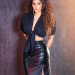 Shama Sikander Instagram - Aaj Mera Gaana #Majnu2 release ho raha hai, jaiyye aur dekhiye aur share kijiye apne sab pyaar karne walon se….♥️♥️♥️ 📸 Photographer:- @propixer . . #Majnu2 #releasing #today #bollywoodsong #bollywoodmusic #mikasingh #shamasikander