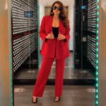 Shama Sikander Instagram - Can we start the weekend, I am Ready😎... . . . #ready #weekend #vibes #actresslife #attitude #love #dubaidairies #trending #reelsvideo #reelkarofeelkaro #reelitfeelit #shamasikander #explorepage #viral Dubai, United Arab Emiratesدبي