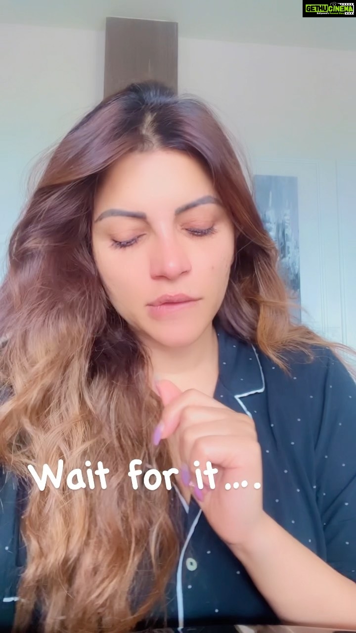 Shama Sikander Instagram - Fake trends….😏 it doesn’t look like that!!!!🧐🧐 did you see it? By the way i missed a number in between tell me shich number was that in comments below #trend #trending #trends #trendsetter #fun #funnyvideos #instagood