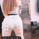 Shama Sikander Instagram - Its the best time of the day dance… #bumchikichikibum #bootydance #fun #pjs #sleepytime #trending #trendingreels #trendingsongs #dance #sleep #goodnight #sweetdreams