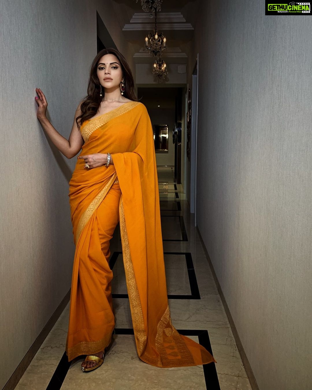 Shama Sikander Instagram - There is no Force equal to a woman determined to rise.... . . . #womenempowerment #queen #strength #power #value #loveyourself #brave #strongwomen #shamasikander Mumbai, Maharashtra