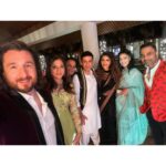 Shama Sikander Instagram - Sangeet Night…🥳🥳🥳 . . . #sangeet #night #backtokg #shaadi #fun #crazy #shamasikander #friends #enjoy #happyme #friendslikefamily #bandbajabaraat #traditionalsaree Mumbai, Maharashtra