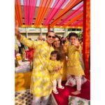 Shama Sikander Instagram - Yellow yellows dirty fellowssss…. What a fun filled afternoon at @gurpreetbedi_22 @kapilarya Mehandi.. The theme was yellow and everyone followed it to… indian weddings.. Naach Gaana… shaadi ka mahaul…, waah ji waahhh…🎉🥳🥳🥳😇♥️ . . . #mehandi #backtokg #yellowtheme #indianwedding #shaadikaseason #fun #crazy #shamasikander #friends #happiness #enjoy #haldiceremony #happyme #friendslikefamily #bandbajabaraat #bridetobe #haldified #attire #traditional #indianwedding