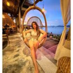 Shama Sikander Instagram - Finally….. where I belong….☀️🏖🏝🌊🌊🌊🌊 . . . #travel #beautiful #beach #island #thailand #sea #happiness #liveyourbestlife #jamsham Koh Samui, Thailand