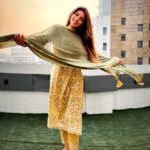 Shama Sikander Instagram - In the flow….😇 . . . #beautiful #sunset #indianwear #mumbai #photooftheday #love #life #positivevibes #inspiration #loveyourself #shamasikander #happiness #like #share #comment #trend #explorepage Mumbai, Maharashtra