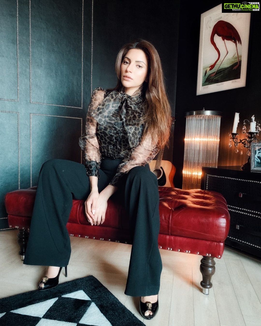 Shama Sikander Instagram - Your style is your brand…😎 . . . #beautiful #style #love #yourself #life #blessed #happiness #positivevibes #inspiration #shamasikander #explore #share Mumbai, Maharashtra