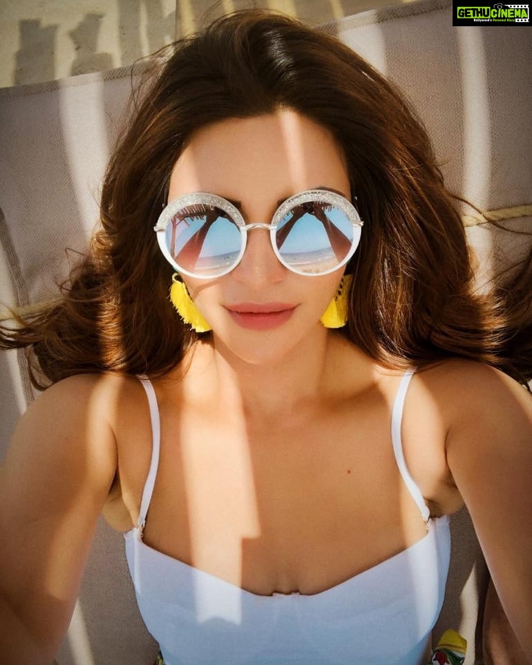 Shama Sikander Instagram - Paradise Found.... #beautiful #eyes #paradise #positivevibes #inspiration #believe #loveyourself #shamasikander Mumbai, Maharashtra