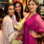 Shama Sikander Instagram - Spent a Beautiful evening of Fun, Fashion and Galore…. . . Wearing:- @priakataariapuri 📸 Photographer:- @rk_fotografo Hair By:- @hairbyrajabali . . #party #beautifulgirls #loveyourlife #goodhairday #makeuplove #smile #sunday #photoshoot #lovetogetclick #cameralover #happiness #positivevibes #blessed #gratitude #life #enjoy #like #comment #share #explore #shamasikander Mumbai, Maharashtra