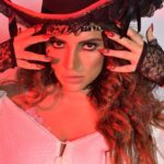 Shama Sikander Instagram - Tell me in comments if you liked my Halloween look as a 🏴‍☠️ pirates girl... #happyhalloween #halloween #halloweennight #piratesgirl #look #swag #party #fun
