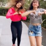 Shama Sikander Instagram - I like to move it move it you like to….??? #moveit #moveitmoveit #viral #viralvideos #viralreels #neice #neicelove #crazy #fun #funnyreels #reelitfeelit @sara__gesawat_