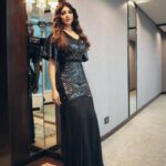 Shama Sikander Instagram - Don't worry about the people who aren't happy for you. They probably aren't happy for themselves either..... . . 📸 Photographer:- @pranjali_nigudkar Dress By:- @rsbyrippiisethi Make Up:- @swatidedhia_makeup Hair:- @hairbyrajabali PR :- @shimmerentertainment Backstage :- @timesfashionweek Mumbai, Maharashtra