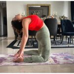 Shama Sikander Instagram - I will beat her. I will train Harder. I will eat cleaner. I know her weaknesses. I know her strengths. I've lost to her before , but not this time. She is going down. I have the advantage because i Know her well. She is the old me.... . . . #exercise #workout #Yoga #motivation #happy #picoftheday #fit #health #lifestyle #goals #fitnessvibes Mumbai, Maharashtra