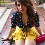 Shama Sikander Instagram - Moh hota toh bandhte tumhein, Prem hai, so bandh Gaye hai tumse ❤️ . . . #beautiful #love #fashion #lifestyle #cute #actorslife #gratitude #mood #shamasikander Mumbai, Maharashtra