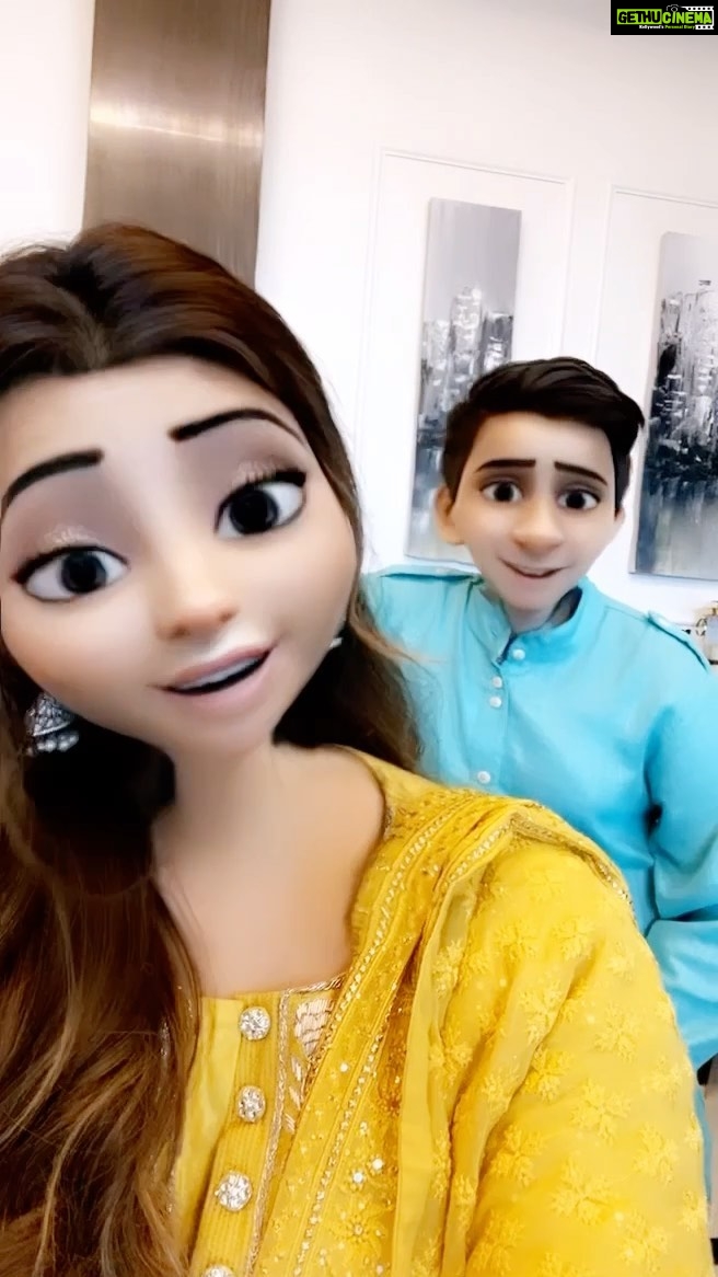 Shama Sikander Instagram - Eid Mubarak shabko shabko shabkoooo….🥰😇 @abaan_gesawat_official @sara__gesawat_ #neice #nephew #cute #cutebabies #video #family #eiduladha #mubarak #reels #viralvideos #reelitfeelit #reelsinstagram #reelkarofeelkaro