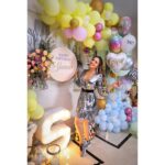 Shama Sikander Instagram - Happiness, Love, Gratitude 😇❤️ . . . Photographer:- @shrutitejwaniphotography #beautiful #nature #gratitude #love #happiness #motivation #positivevibes #inspiration #believe #blessed #birthdaygirl Mumbai, Maharashtra