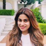 Shamita Shetty Instagram - Hola 👋🙋🏼‍♀️ . Outfit- @masabagupta @houseofmasaba Accessories- @azotiique . . . #reeloftheday #eventdiaries #transitionreels #jaipur #hola #postoftheday #lovealways . .