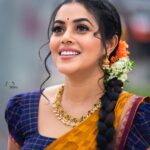 Shamna Kasim Instagram – Happiness and comfort dressing traditional is so so different ❤️ 

Costume: @ivalinmabia 
Jwellery: @kushalsfashionjewellery 
Pic’s: @v_capturesphotography 
Hairstylist: @hairartistpoojagupta 
Personal staff: @tharikreshma625 
#dhee14dancingicon #telugu #etv #lovemyjob ❤️