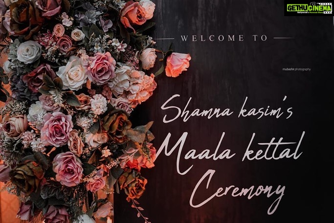 Shamna Kasim Instagram - Very very special day of my life ❤️ thank u all for the blessings and thank u all who made this day very very special ❤️ Events: @sugarplumclt Costume: @shemyofficial Makeup & hair: @sijanmakeupartist Styling: @vasudevan.arun Mehindi: @mehandi_maestro Pics: @mubashir_photography_ Jwellery: @mangatraineeraj Cake: @ayishazcakery Venue: @arabianbeachresort_