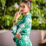 Shanvi Srivastava Instagram – I heard you didn’t have your dose of green for the day! serving some healthy greens for u☺️🤪 
.
.
.
.
.
.
@sahrutha_upcycle @makeupby_ringkulaishram @vikasphotofactory 
#shanvisrivastava #fashion #instagood #shanvians #fridayvibes #loveyourself