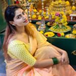Shivani Narayanan Instagram - Saturday Vibe 🙏