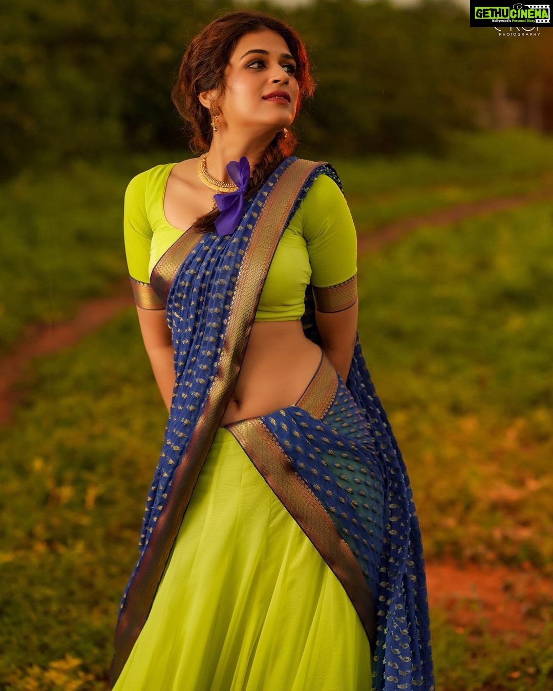 Shraddha Das Instagram - Dhee 14 Village theme look 🙈 Never done it,but was fun Half saree designed and stitched by @shrutiigclothing Jewellery: @shrutiigclothing , Bangles: @stylekarmaa , @anayah_jewellery Hair : @hair_by_vaibhavi_ Make up : @hareshwarp Shot by @ekorphotography #halfsaree #villagegirl #dhee #dhee14 #villagetheme #hyderabad #shraddhadas Hyderabad India