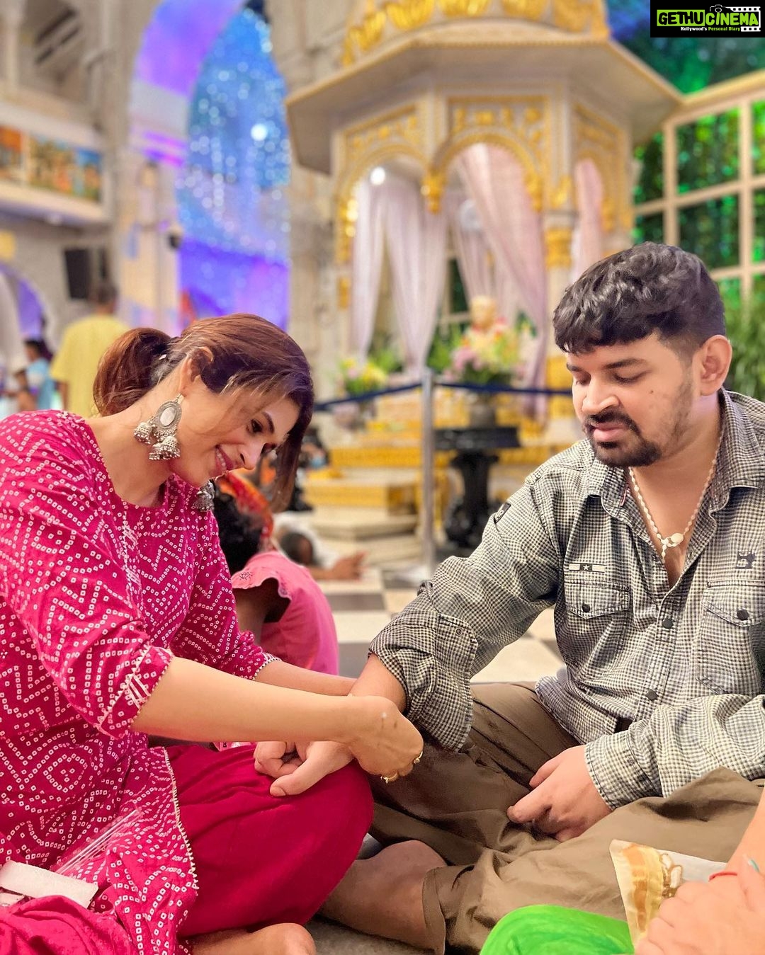 Shraddha Das Instagram - Happy Rakhi π, what better place than Iskcon temple ! Thank you @snehzala for standing by me through everything and being a true brother, I keep scolding you all the time but you continue to surprise me with your unconditional love as a brother towards me! My brother Siddharth is not on social media and i hardly post any personal pictures but today was special as I tied him a rakhi at the beautiful Iskcon temple along with my mother. @iskconinc #happyrakshabandhan #happyrakhi #brothersisterlove #iskcon #shraddhadas ISKCON temple Mumbai