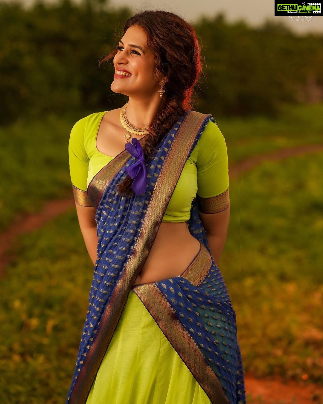 Shraddha Das Instagram - Dhee 14 Village theme look 🙈 Never done it,but was fun Half saree designed and stitched by @shrutiigclothing Jewellery: @shrutiigclothing , Bangles: @stylekarmaa , @anayah_jewellery Hair : @hair_by_vaibhavi_ Make up : @hareshwarp Shot by @ekorphotography #halfsaree #villagegirl #dhee #dhee14 #villagetheme #hyderabad #shraddhadas Hyderabad India