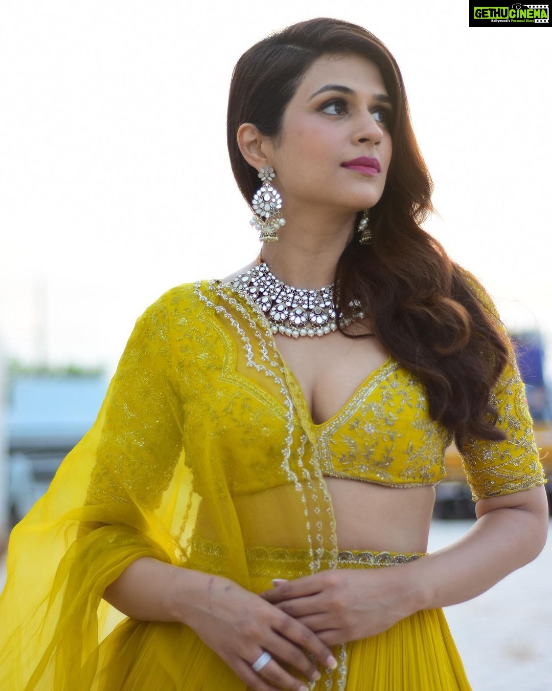 Shraddha Das Instagram - Dhee 14 dancing icon, One of my favourite looks, styled by @rashmitathapa Wearing @issadesignerstudio Jewellery @thetrinkaholic 📸 @krishnatejah Hair : @vaibhavi110_ Make up : @hareshwarp @etvtelugu2708 #dhee #lehenga #hyderabad #dancerealityshow #dhee14 #shraddhadas Hyderabad India