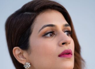 Shraddha Das Instagram - Dhee 14 dancing icon, One of my favourite looks, styled by @rashmitathapa Wearing @issadesignerstudio Jewellery @thetrinkaholic 📸 @krishnatejah Hair : @vaibhavi110_ Make up : @hareshwarp @etvtelugu2708 #dhee #lehenga #hyderabad #dancerealityshow #dhee14 #shraddhadas Hyderabad India