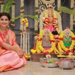 Sneha Instagram - Varalaksmi pooja ! Of course with friends and family. @geetuevents @geetuhautecouture @prasanna_actor @ashokarsh @vyshalisundaram_hairstylist #varalakshmipooja #goddesslakshmi #frndslikefamily #beautifulmemories #blessings #familytime