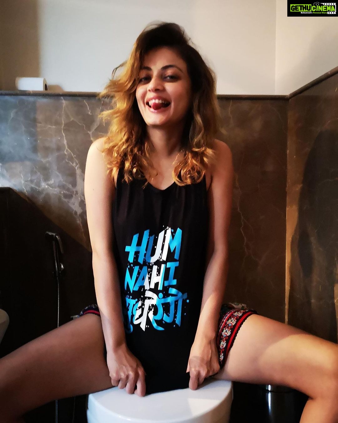 Sneha Ullal Instagram - 3 year old photo but the same mantra still..😜#snehaullal #keepitreal