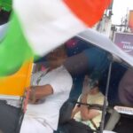 Sneha Ullal Instagram - 🇮🇳 Bravo to this rickshaw driver.#75thindependenceday #india #snehaullal Mumbai - मुंबई