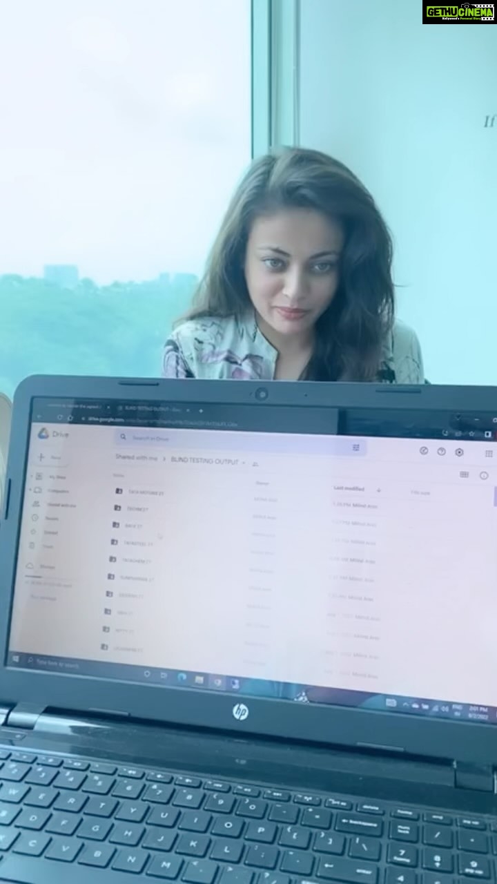 Sneha Ullal Instagram - Collab fumbles 😂😂😂. #snehaullal Viva Hubtown