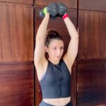 Soha Ali Khan Instagram - Black is back - and arms ! 💥 @maheshfitnessclub