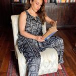 Soha Ali Khan Instagram - Weekending 📖