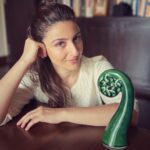 Soha Ali Khan Instagram - Pursuing higher education in a foreign land is no less than a life changing experience. From meeting new people, to exploring diverse learning opportunities, every moment is worthwhile. Today, I am honoured to join Education New Zealand as their Brand Advocate in India. With all New Zealand universities ranking in the top 3% in the world, they work to make industry-ready graduates capable of solving problems, processing information, and working with others. With unique academic solutions, New Zealand universities work with students to help them create and innovate. Let’s unravel this exciting new journey together and learn more about New Zealand education. #studywithnewzealand #Soha4nz @studywithnewzealand
